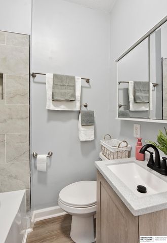 4516 N 31st Avenue, Omaha, NE 68111