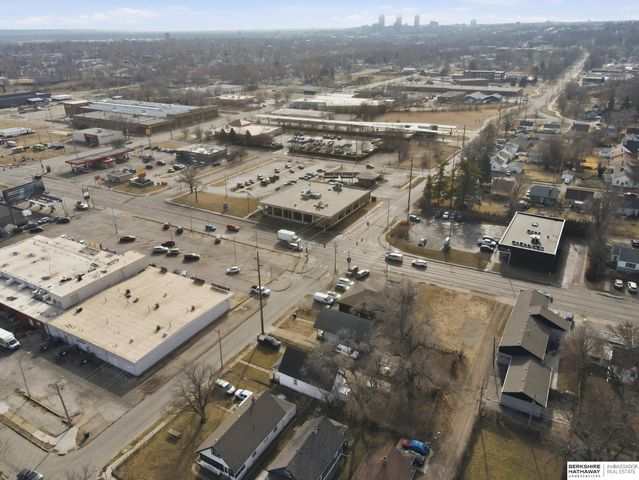 4516 N 31st Avenue, Omaha, NE 68111