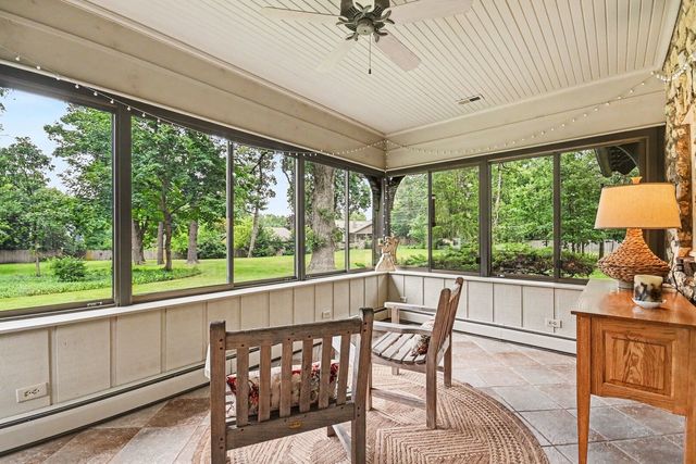 1 Kellogg Lane, Crystal Lake, IL 60014