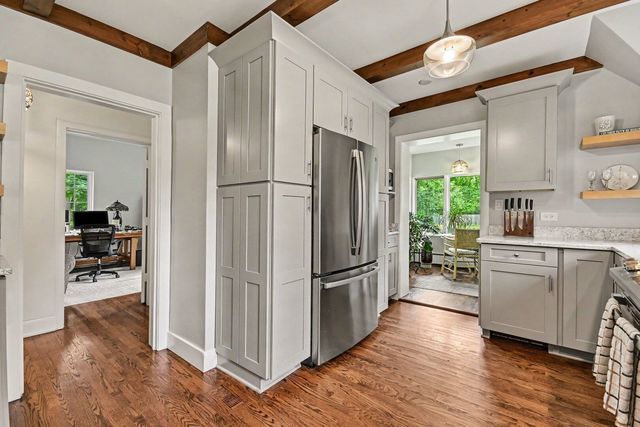 1 Kellogg Lane, Crystal Lake, IL 60014