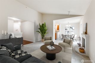 10619 SE 261st Place #E304, Kent, WA 98030