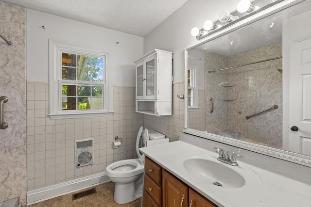 215 Lynn Drive, Lawrenceburg, KY 40342