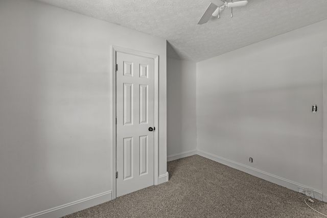 215 Lynn Drive, Lawrenceburg, KY 40342