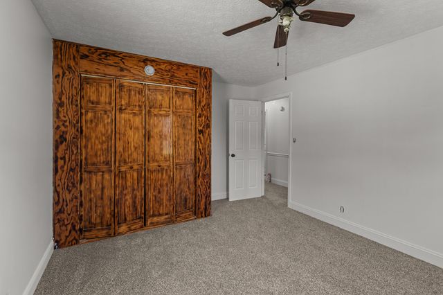 215 Lynn Drive, Lawrenceburg, KY 40342