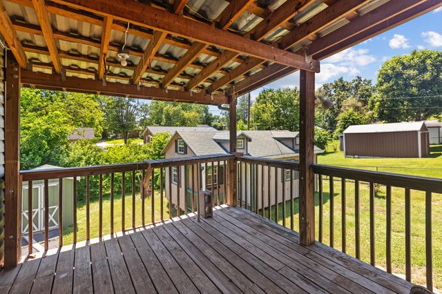 215 Lynn Drive, Lawrenceburg, KY 40342