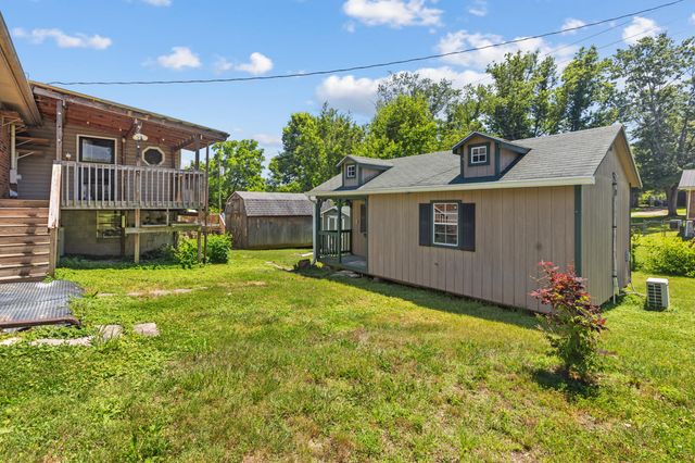 215 Lynn Drive, Lawrenceburg, KY 40342