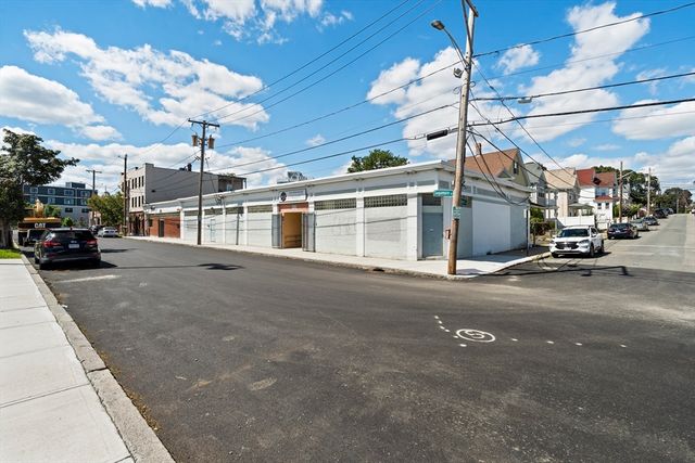 80 Sagamore St, Quincy, MA 02171