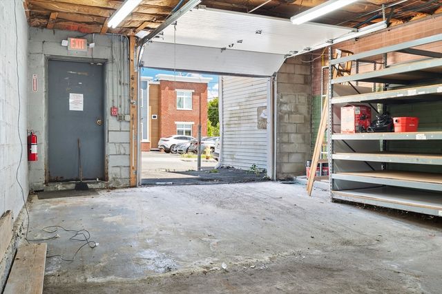 80 Sagamore St, Quincy, MA 02171