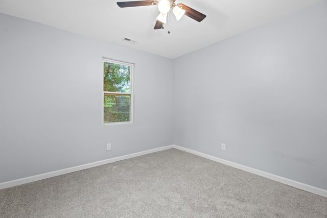 1542 N Volutsia Ave, Wichita, KS 67214