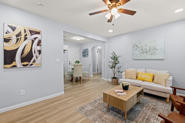 1542 N Volutsia Ave, Wichita, KS 67214