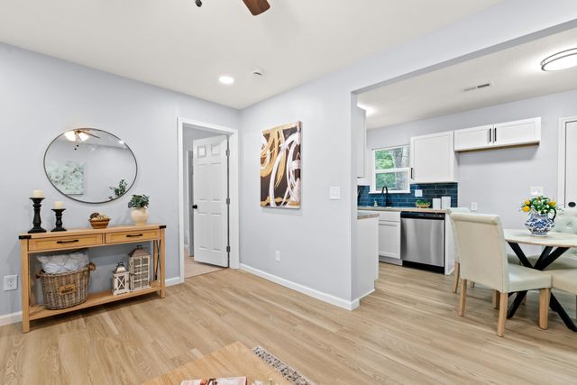 1542 N Volutsia Ave, Wichita, KS 67214