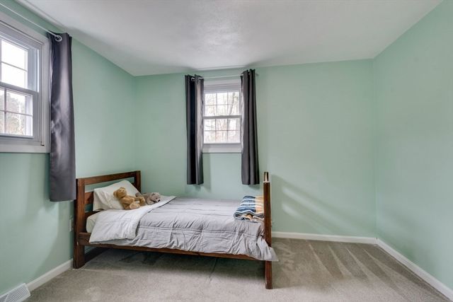 26 Fourth Ave, Billerica, MA 01821