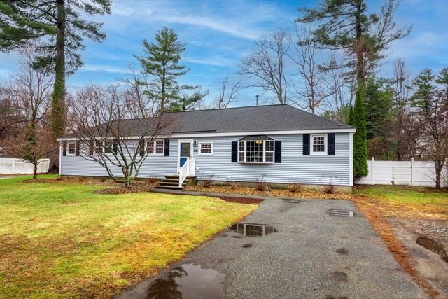 26 Fourth Ave, Billerica, MA 01821