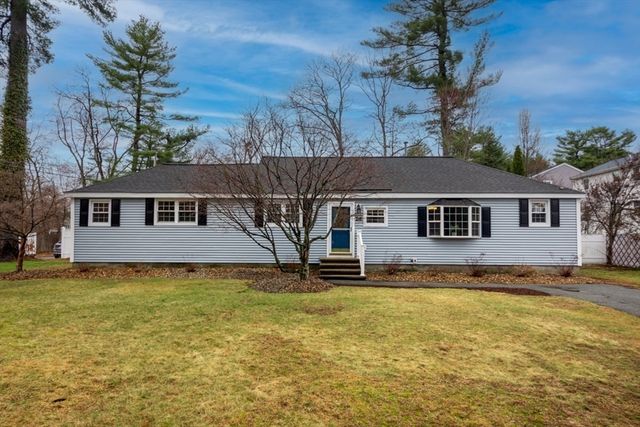 26 Fourth Ave, Billerica, MA 01821