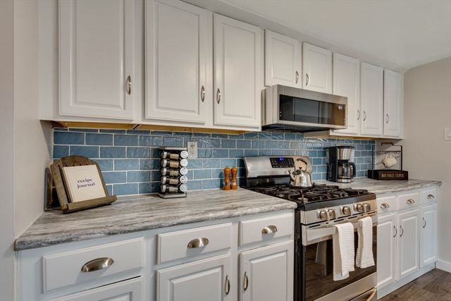 26 Fourth Ave, Billerica, MA 01821