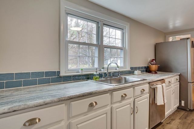 26 Fourth Ave, Billerica, MA 01821