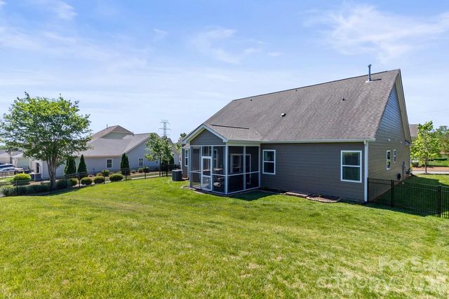 3270 Kelsey Plaza, Kannapolis, NC 28081