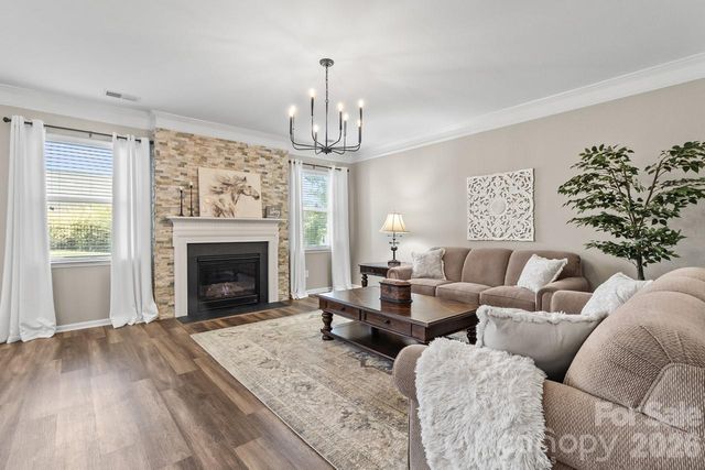 3270 Kelsey Plaza, Kannapolis, NC 28081