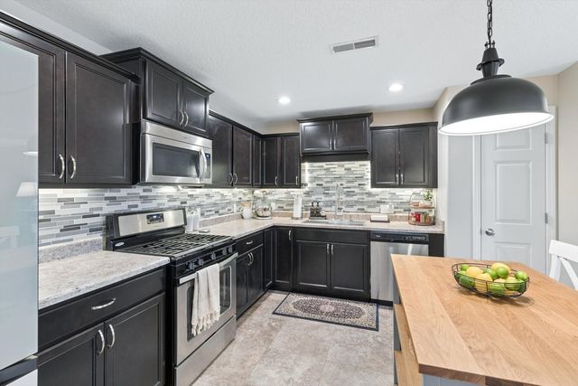 4107 Creek Hill Drive 07, Bettendorf, IA 52722