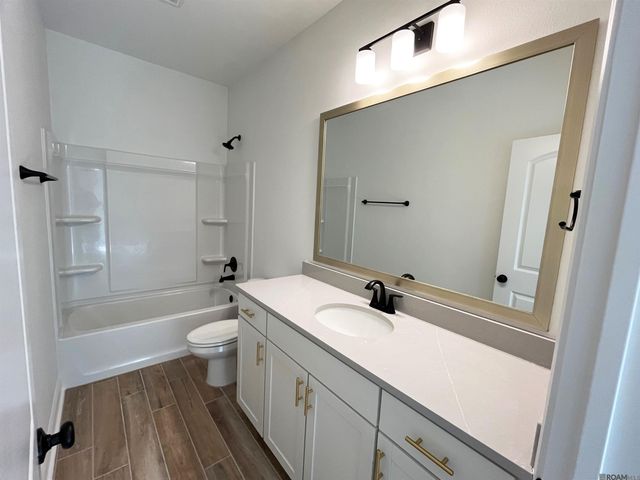 1217 Lakehaven Dr, Gonzales, LA 70737