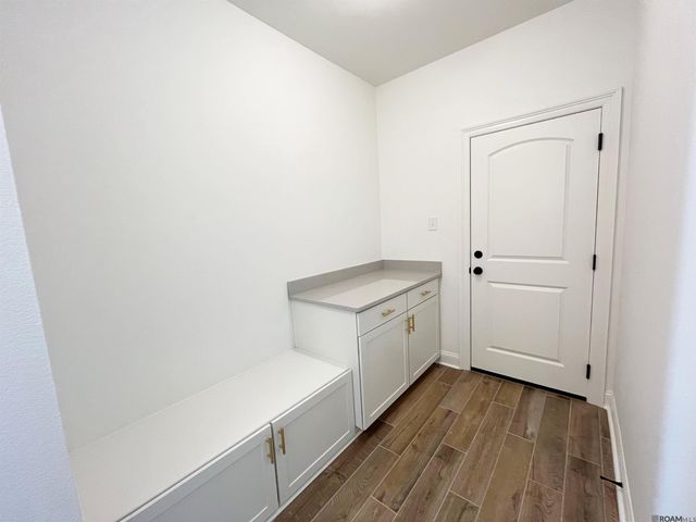 1217 Lakehaven Dr, Gonzales, LA 70737