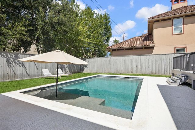 4618 Oakdale Street, Bellaire, TX 77401