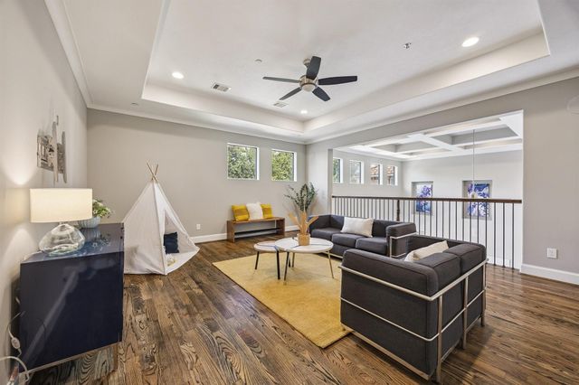 4618 Oakdale Street, Bellaire, TX 77401
