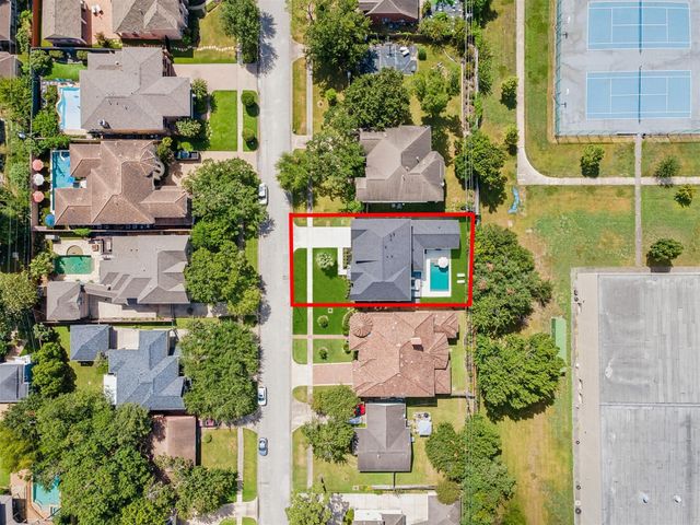 4618 Oakdale Street, Bellaire, TX 77401