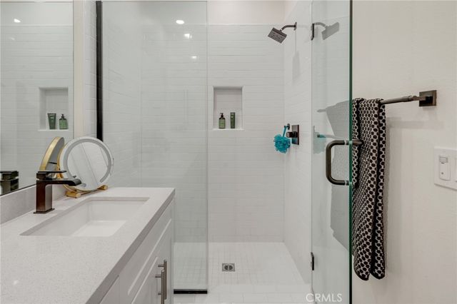 11753 Florence Ave 5, Santa Fe Springs, CA 90670