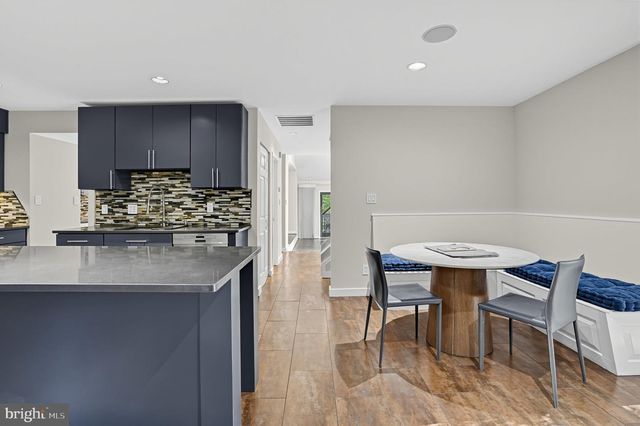 11322 DOCKSIDE CIR, Reston, VA 20191
