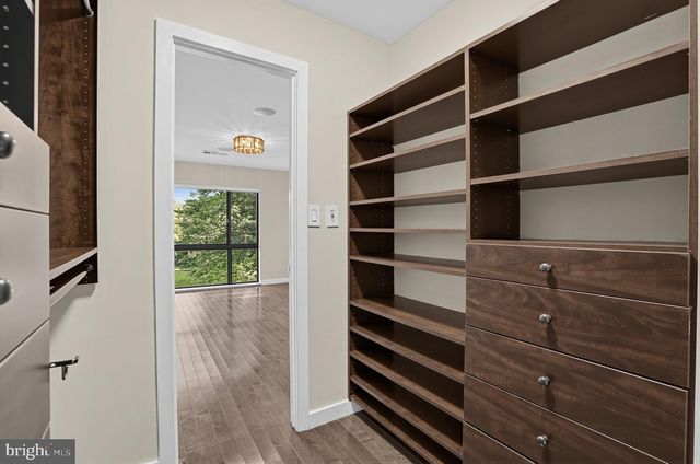 11322 DOCKSIDE CIR, Reston, VA 20191