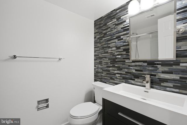 11322 DOCKSIDE CIR, Reston, VA 20191