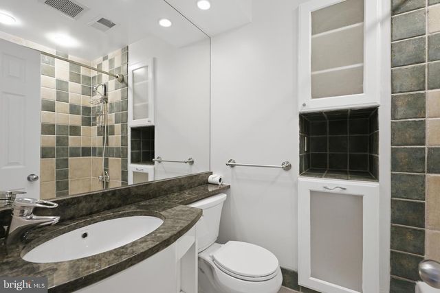 11322 DOCKSIDE CIR, Reston, VA 20191