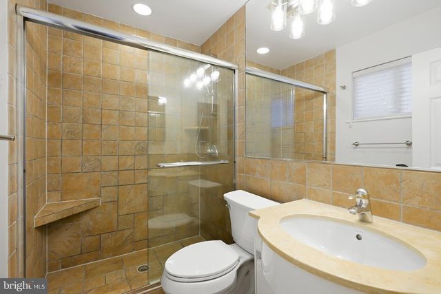 11322 DOCKSIDE CIR, Reston, VA 20191