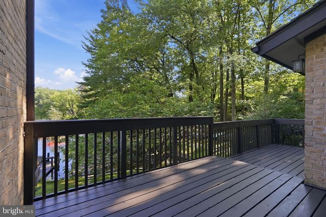 11322 DOCKSIDE CIR, Reston, VA 20191