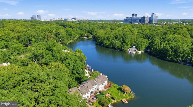 11322 DOCKSIDE CIR, Reston, VA 20191
