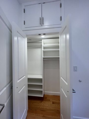 64 Market 301, Lynn, MA 01901