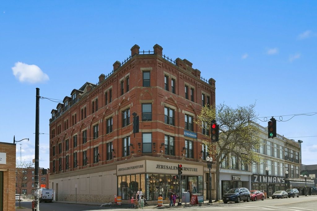 64 Market 301, Lynn, MA 01901