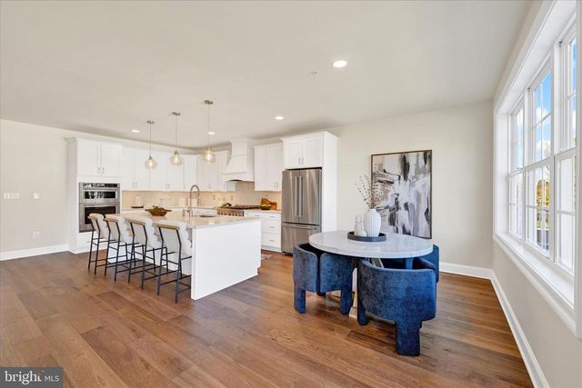118 VILLABROOK WAY, Baltimore, MD 21212