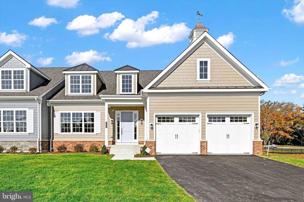 Image 1 of property listing at 118 VILLABROOK WAY, Baltimore, MD 21212