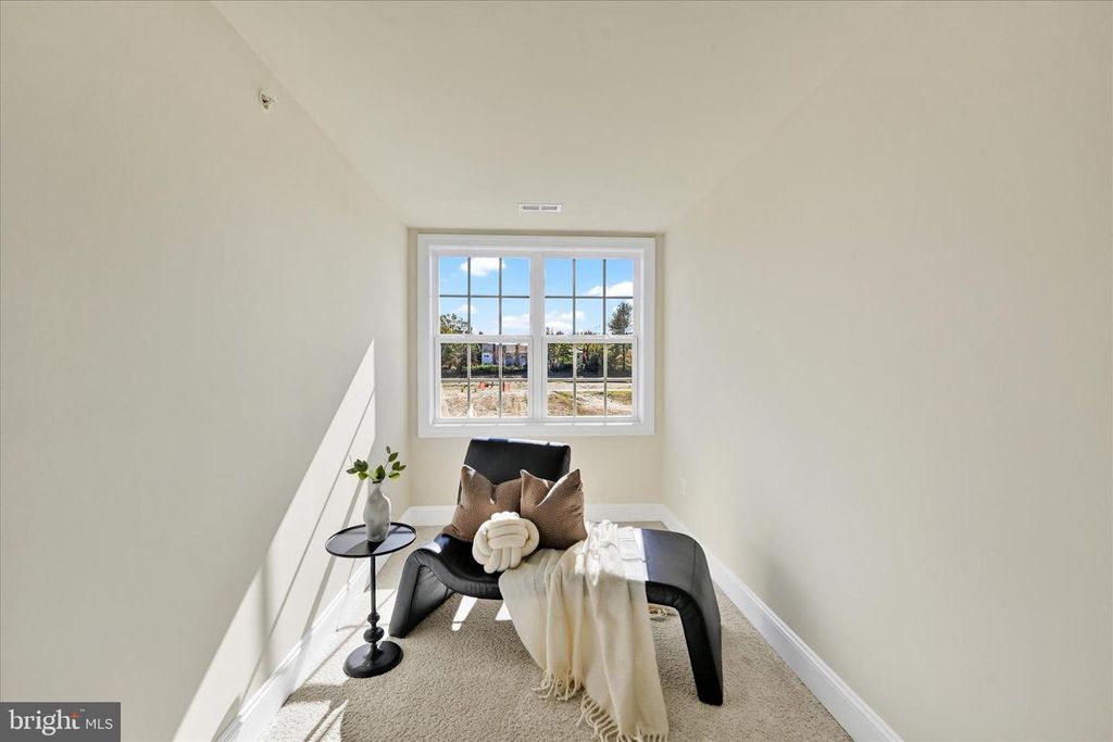 Image 36 of property listing at 118 VILLABROOK WAY, Baltimore, MD 21212
