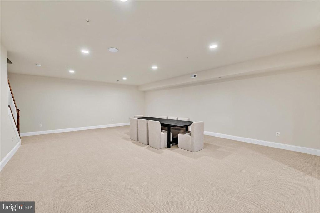 Image 44 of property listing at 118 VILLABROOK WAY, Baltimore, MD 21212