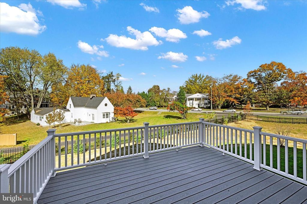 Image 50 of property listing at 118 VILLABROOK WAY, Baltimore, MD 21212