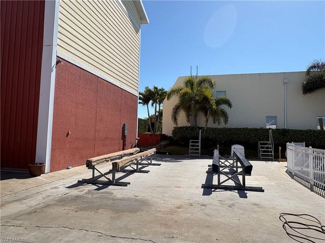 750 River Point DR, Naples, FL 34102