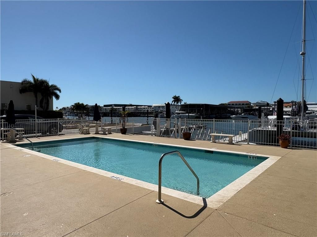 750 River Point DR, NAPLES, FL 34102 — photo 5