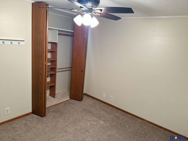 8130 N Hazelwood Drive, Lincoln, NE 68510