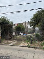 2034 N BODINE ST, Philadelphia, PA 19122
