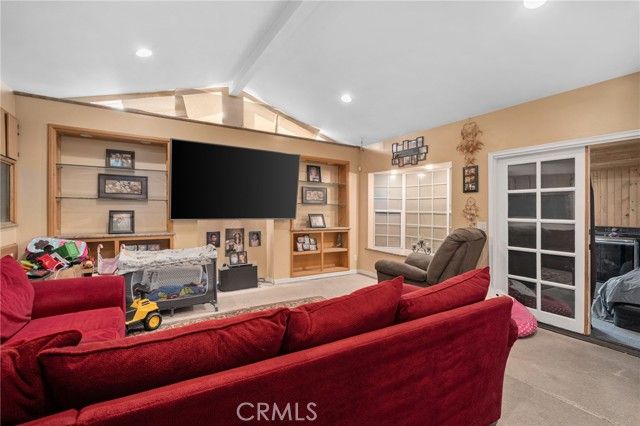 6757 Clifford, Riverside, CA 92504