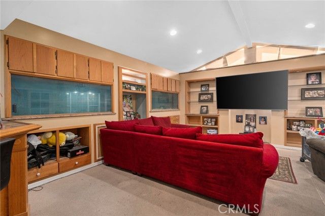 6757 Clifford, Riverside, CA 92504