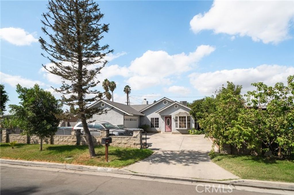 6757 Clifford, Riverside, CA 92504
